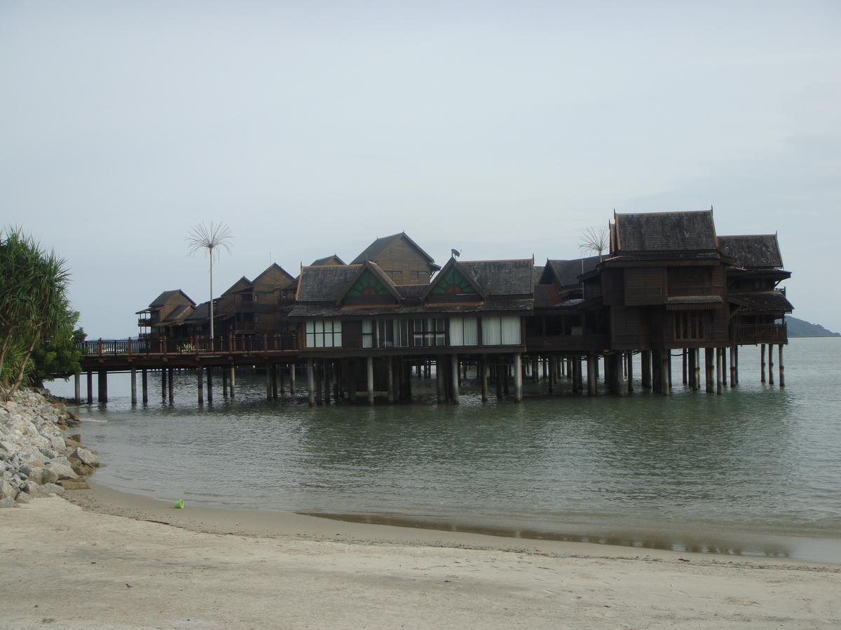 Langkawi Lagoon Resort Water Chalet Pantai Cenang  Exterior photo